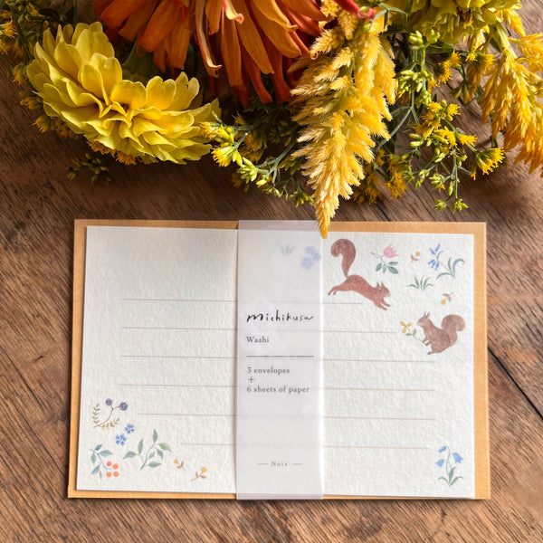 Michikusa | Squirrel & Nuts Mini Letter Writing Set
