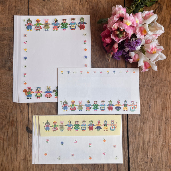 Aiko Fukawa Letter Set - Holding Paws