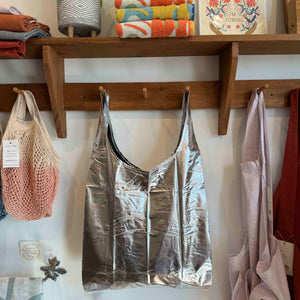 Metallic Silver | Standard Baggu