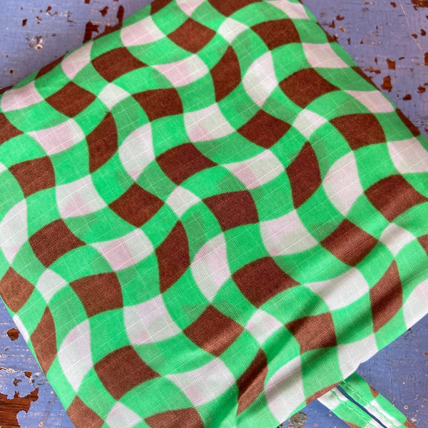 Wavy Gingham Green | Standard Baggu