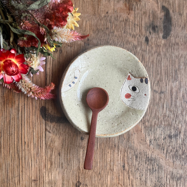 Cat-Shaped Round Small Plate No. 08