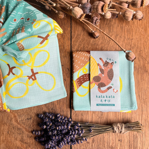 Cat and Yarn | Green Furoshiki