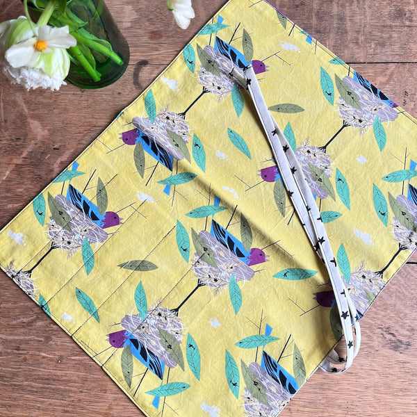 Charlie Harper Nesting Birds Cutlery Wrap