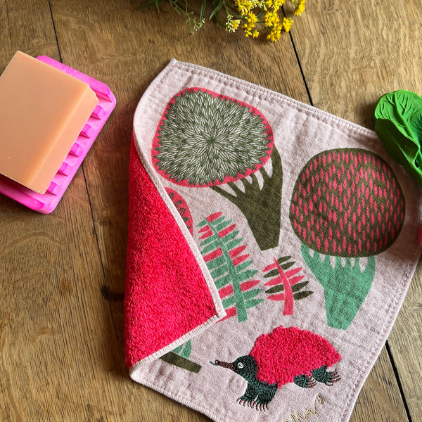 Echidna (Harimogura) Washcloth In Pink