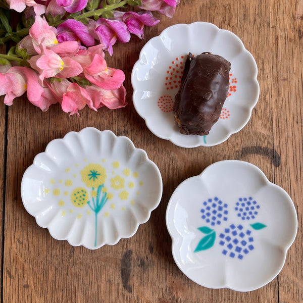 Flowery Sunny Day Harekutani Small Plate