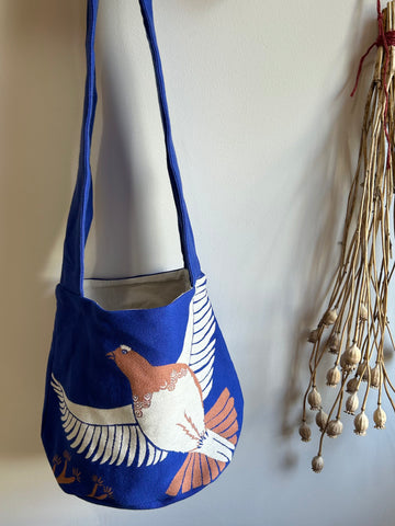 Grouse Shoulder Bag | Blue