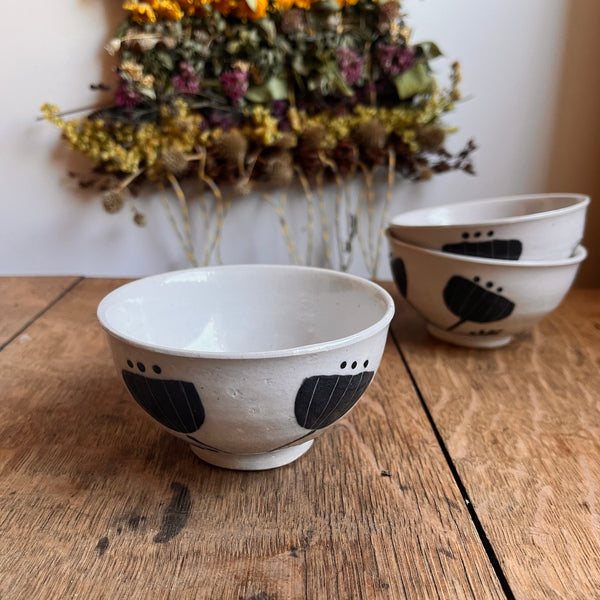 Monotone Flower Rice Bowl B