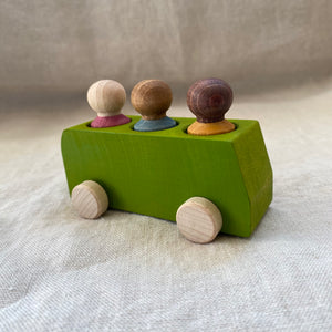 Lime Bus with Figures