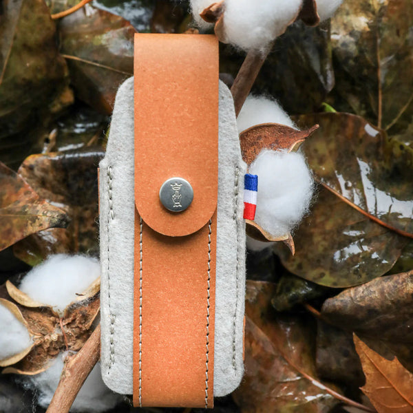 Medium Outdoor Sheath | Regenerated Leather and R-PET Felt Sides