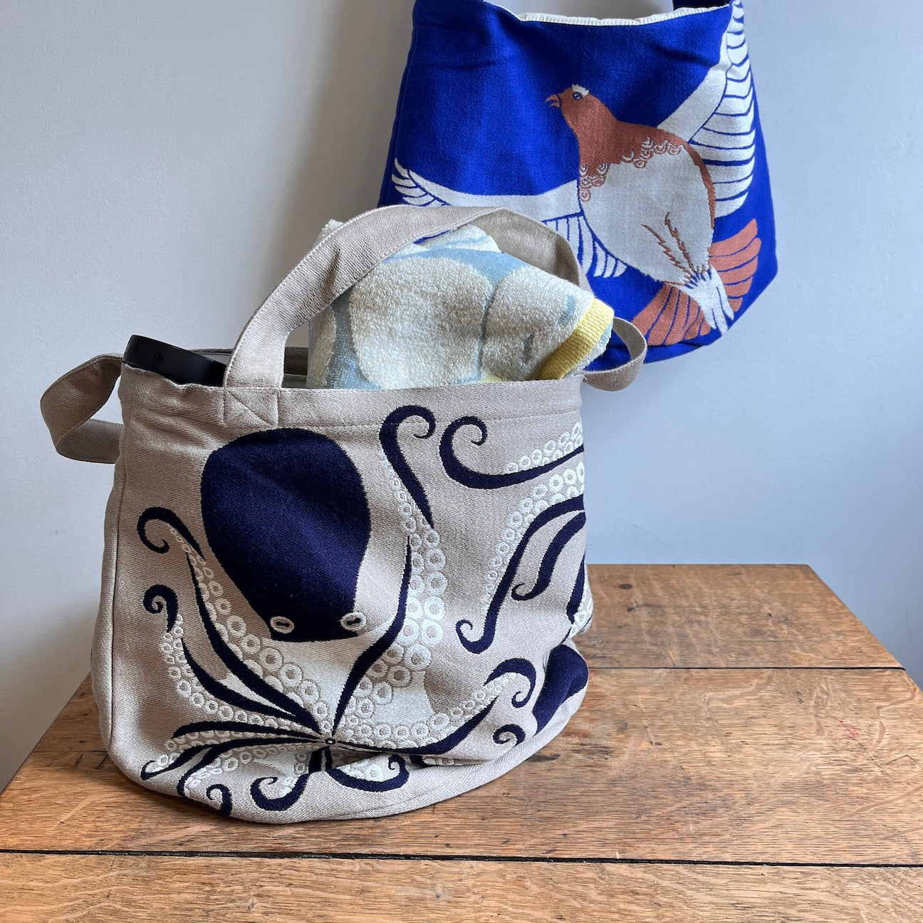 Morita Miw Octopus Totebag | Beige – Pink Moon Goods