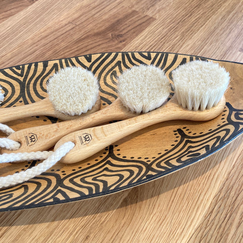 Face Brush | Oiled Beechwood & Goat Hair