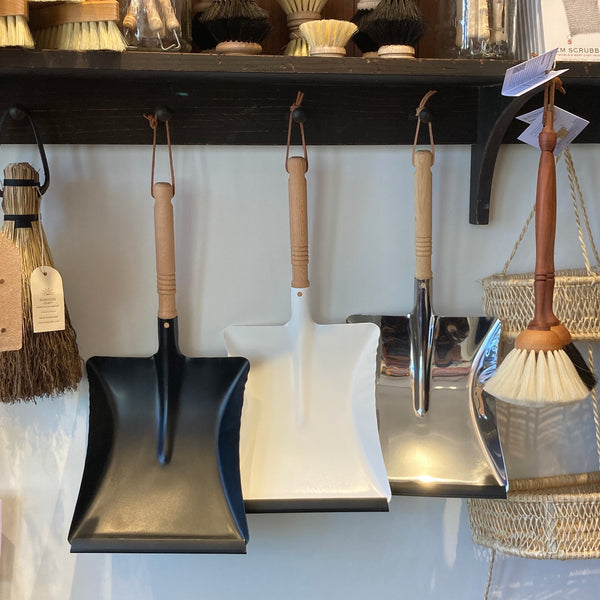 Metal Dustpan with Beechwood Handle