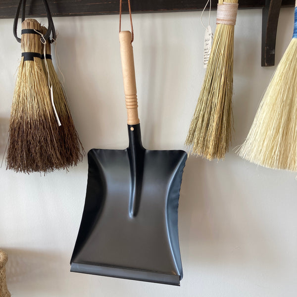 Metal Dustpan with Beechwood Handle