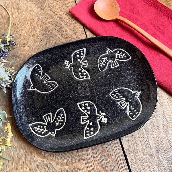 TORItoHa Large Bird Plate - Black Crystal