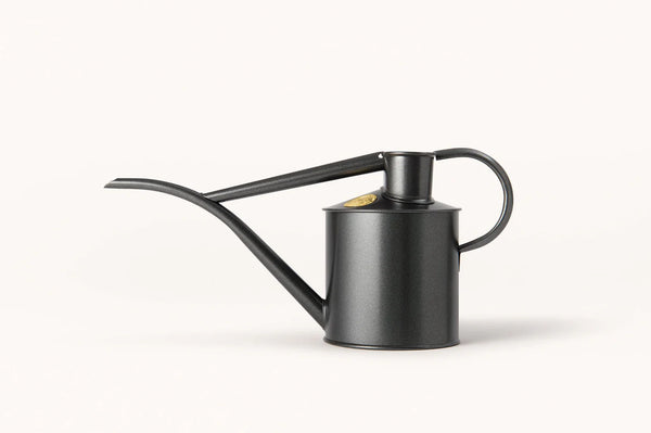 The Fazeley Flow Watering Can | Two Pint in Graphite