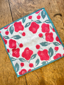 Tsubaki (Camellia) in Red | Imabari Towel