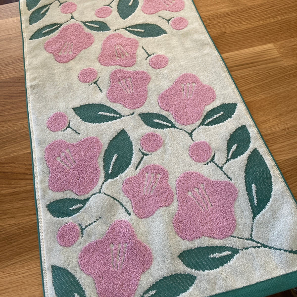 Tsubaki (Camellia) in Purple | Imabari Towel